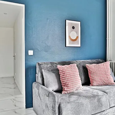 Apartment Conviviale Et Lumineux - Iii *