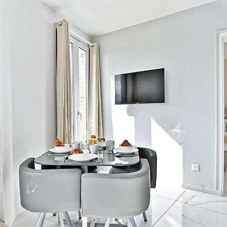 Apartment Conviviale Et Lumineux - Iii *