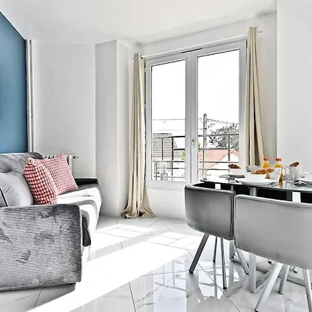 Apartment Conviviale Et Lumineux - Iii *